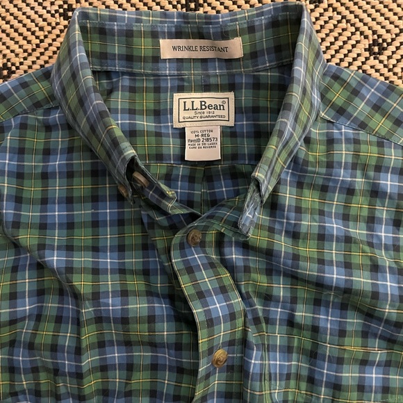 Men’s L.L. Bean Button Down Shirt - Size M - Picture 1 of 4
